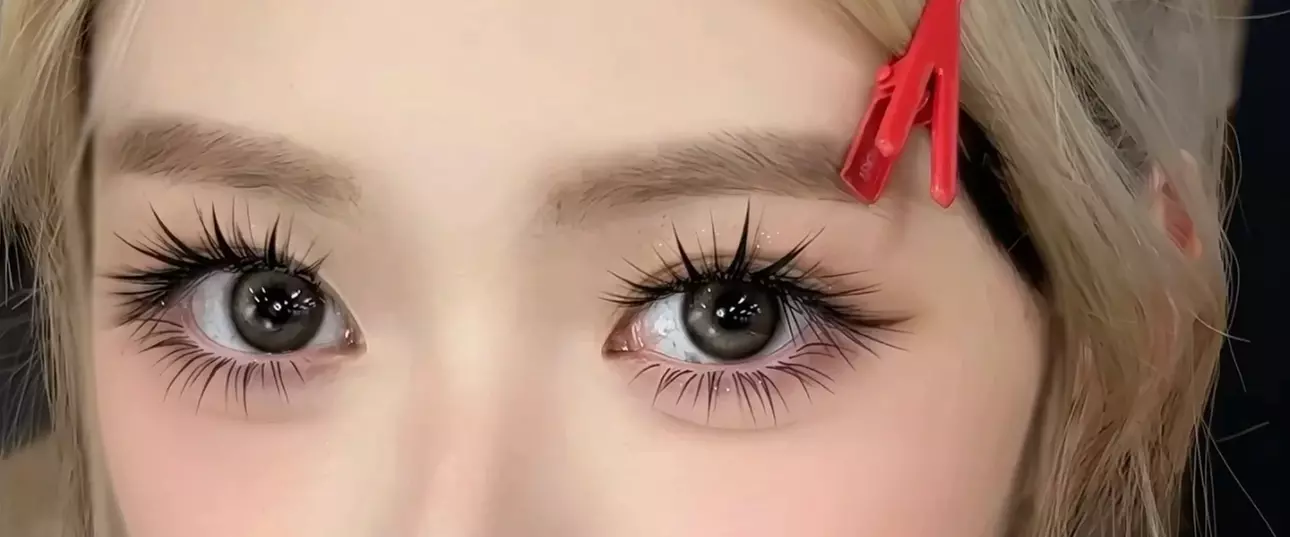 Lash Perfection: Classic, Volume & Custom Eyelash Extensions