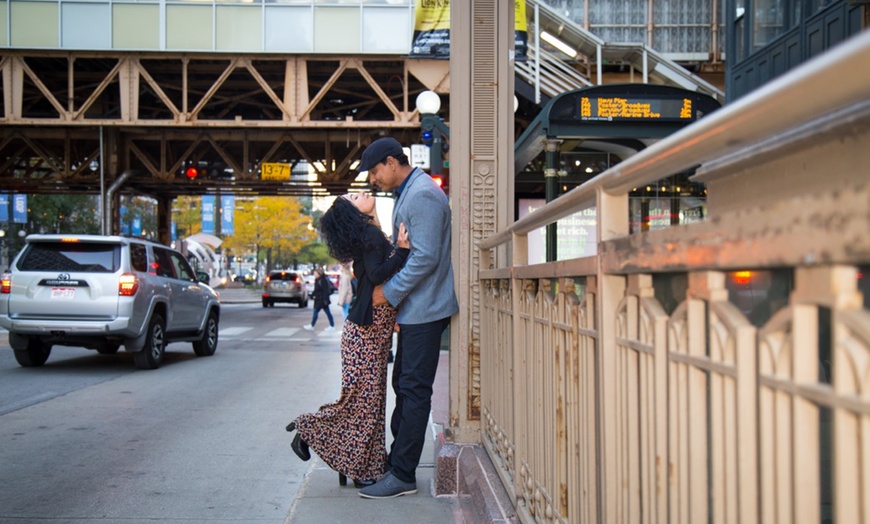 Image 2: 15 or 30 Minute On-Location Photography Session with Instant Gallery