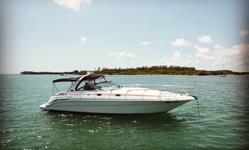 Image 5: 2–4 Hr Private 50 ft Luxury Yacht Rental or 4-Hour Night Party Yacht
