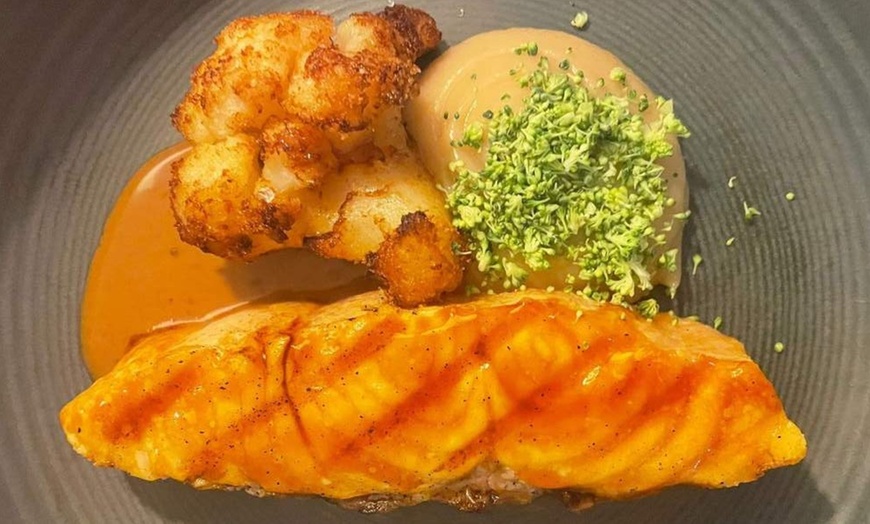 Image 10: Menu gastronomique en duo avec L'Amandier de Mougins