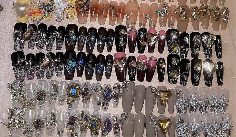 Get Fancy with 2D Fancy or 3D Luxury Diamond Handmade Press on Nails 