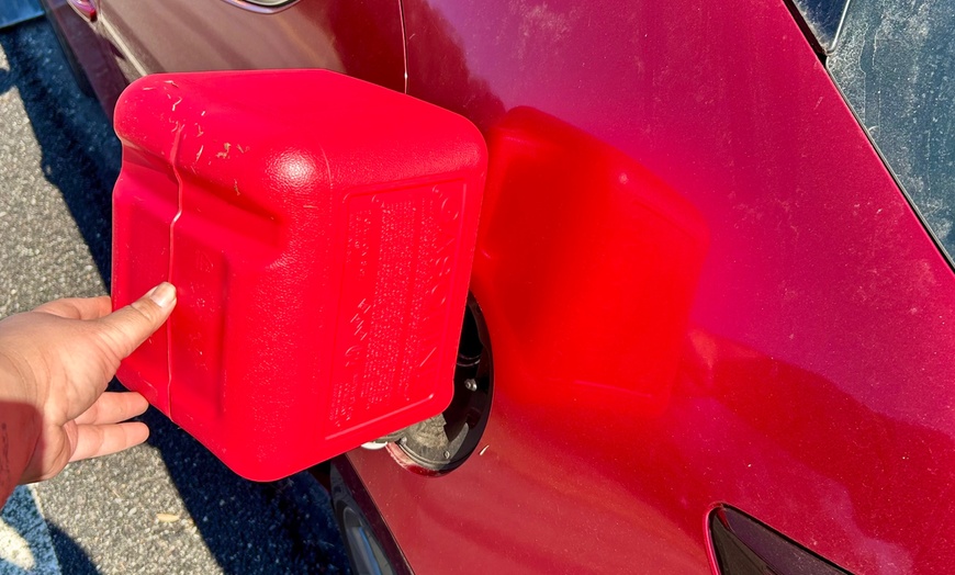 Image 9: 24/7 Roadside Assistance & Towing for Lockouts, Tires, Fuel & Battery