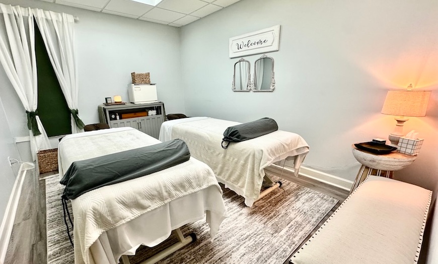 Image 3: Relax with a 60-Min or 90-Min Swedish or Deep Tissue Massage