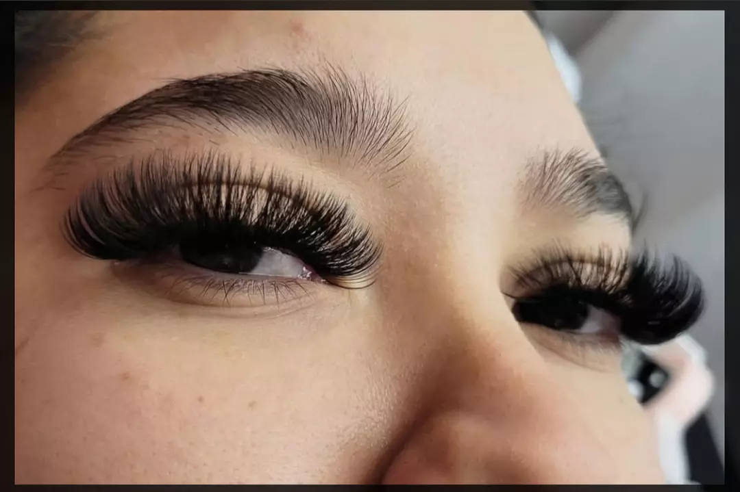 Full Set Cashmere Classic or Volume Eyelash Extensions + 2-Week Fill