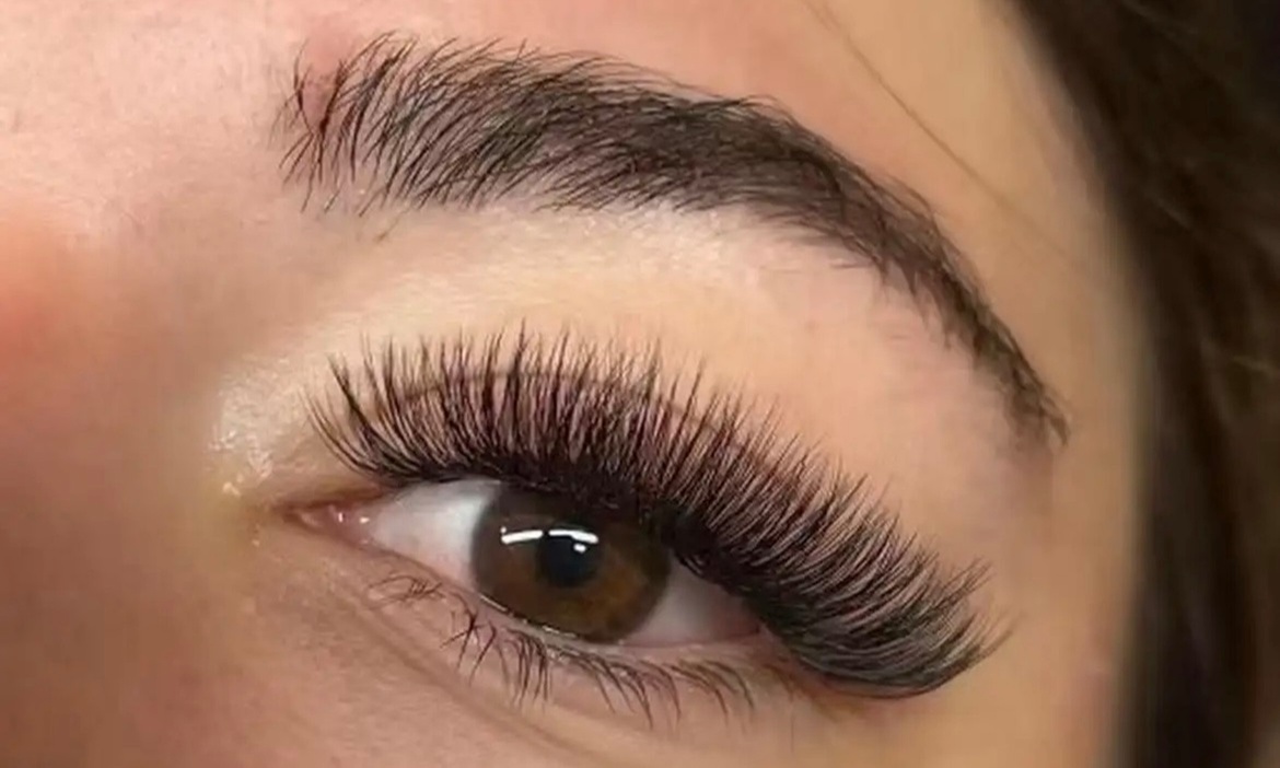 Up to 30% Off on Eyelash Extensions at Laura’s lash bar
