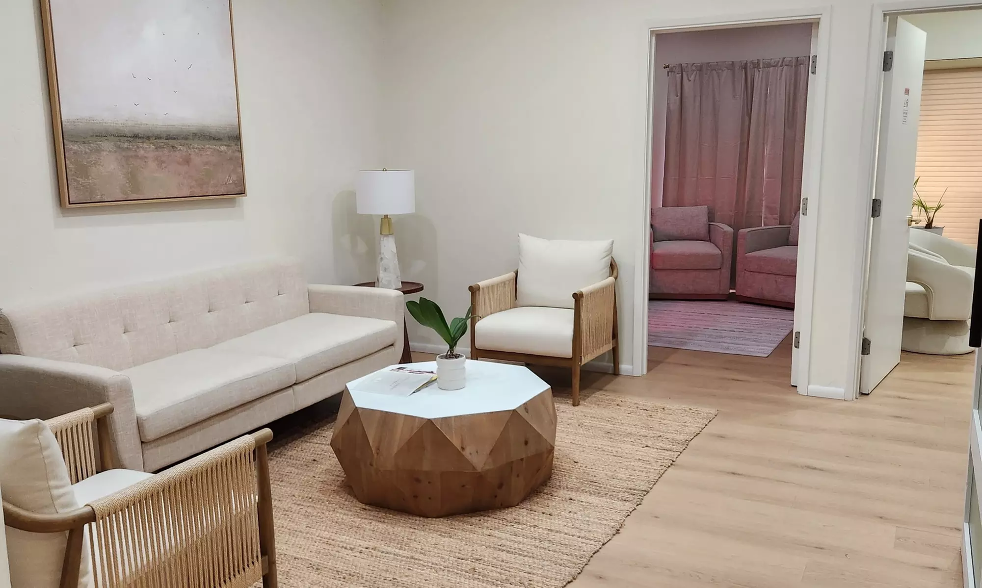 Red Light Therapy: Skin Rejuvenation, Pain Relief & Muscle Recovery