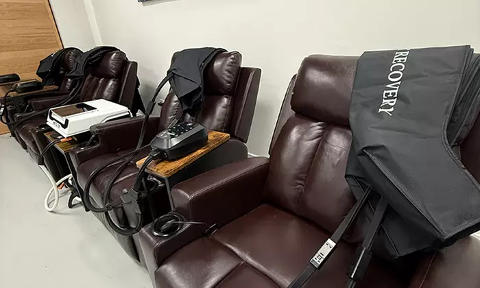 Recovery Sessions with Infrared Sauna and Cold Plunge