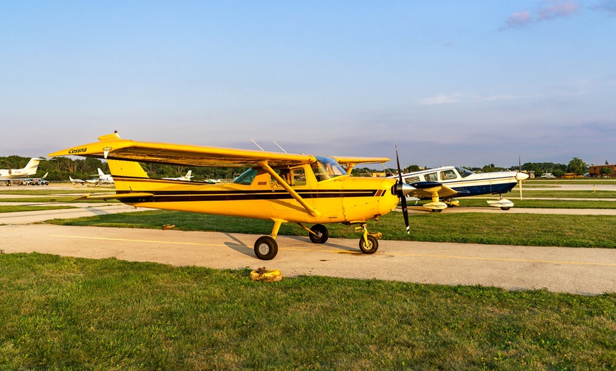 Image 9: Experience a 45-Minute Scenic Airplane Ride Over Chicago's Skyline