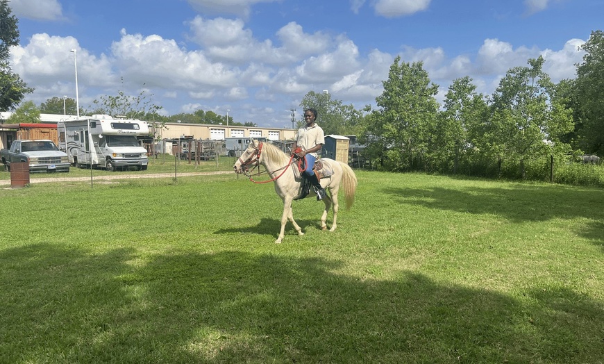 Image 14: Beginner Cowboy/Cowgirl Experience for Groups