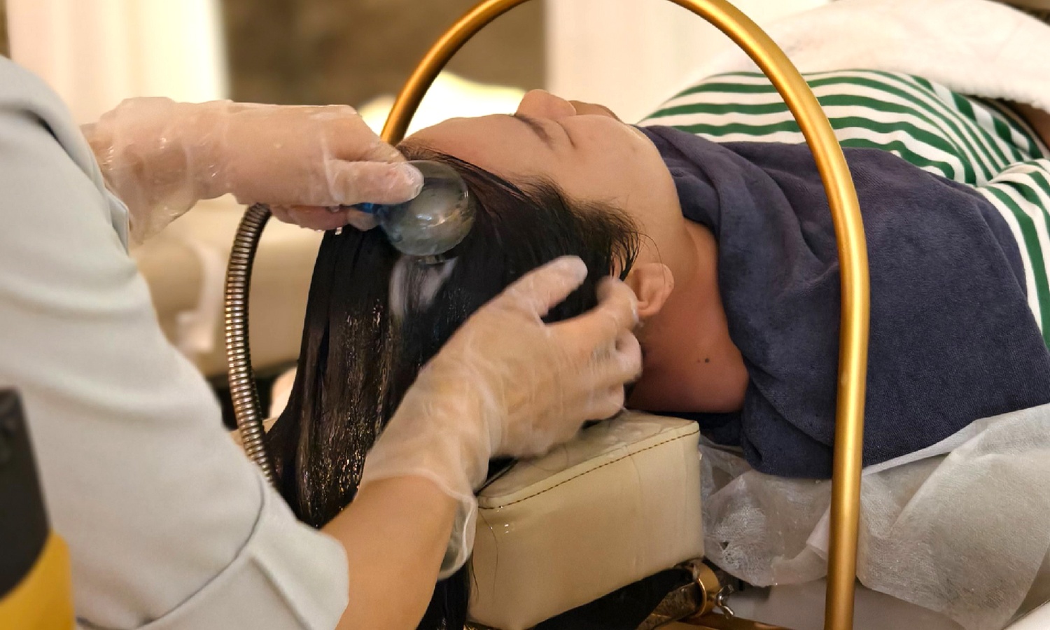 Up to 37% Off on Spa / Salon Beauty Treatments at Far East Scalp Therapy Spa