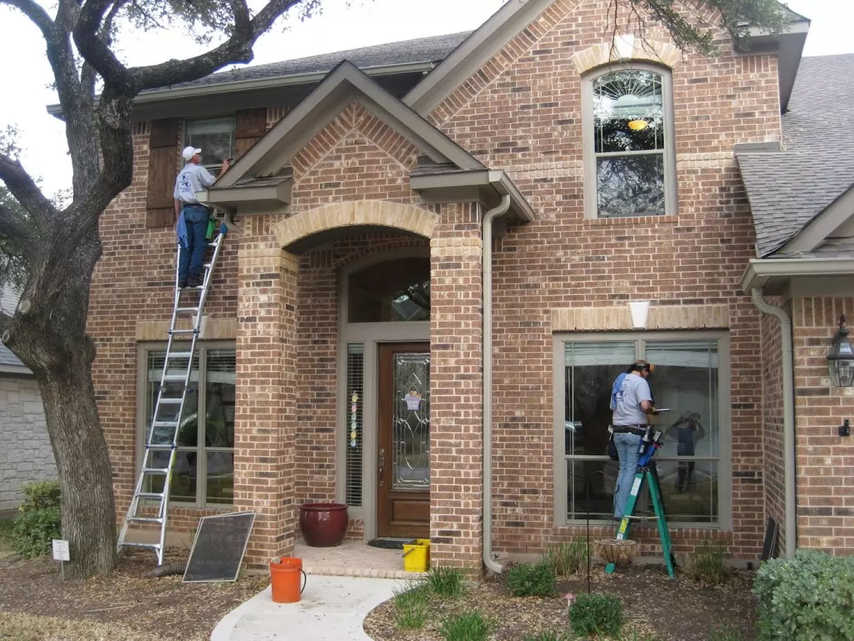 Shine Bright with Exterior Window Cleaning for 10 Windows! 