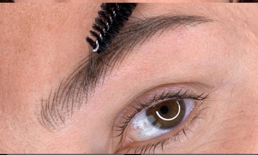 Image 2: Up to 50% Off on Microblading at Beautyliciousbyabir