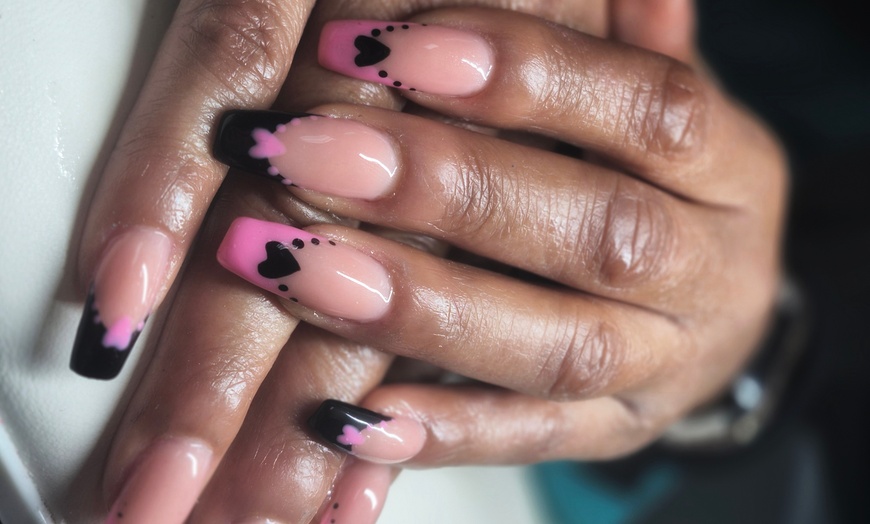Image 5: Pamper Yourself with Flawless Gel Nails for Every Style