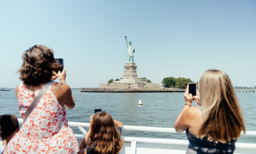 Image 3: 60-Minute Statue of Liberty Sightseeing Cruise