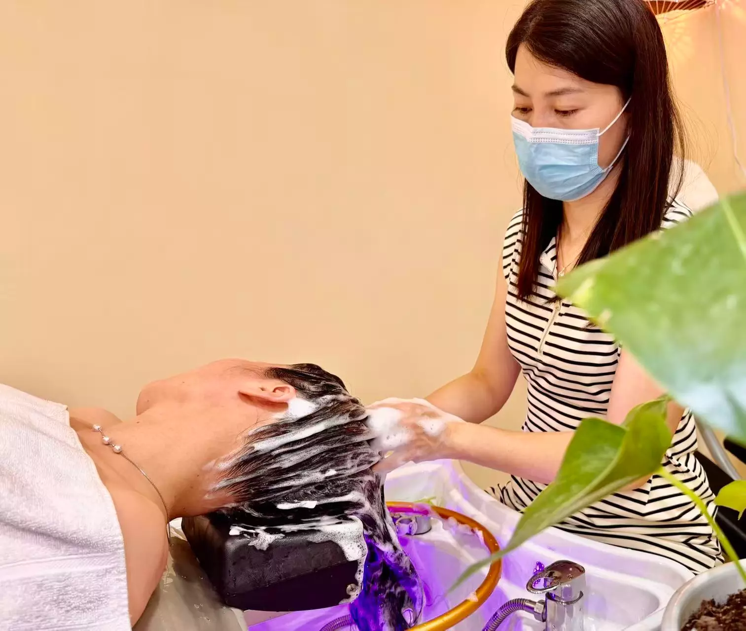 Scalp Care, Foot Spa, Ear Picking, and Massage at Head Spa Shop (山东老李)