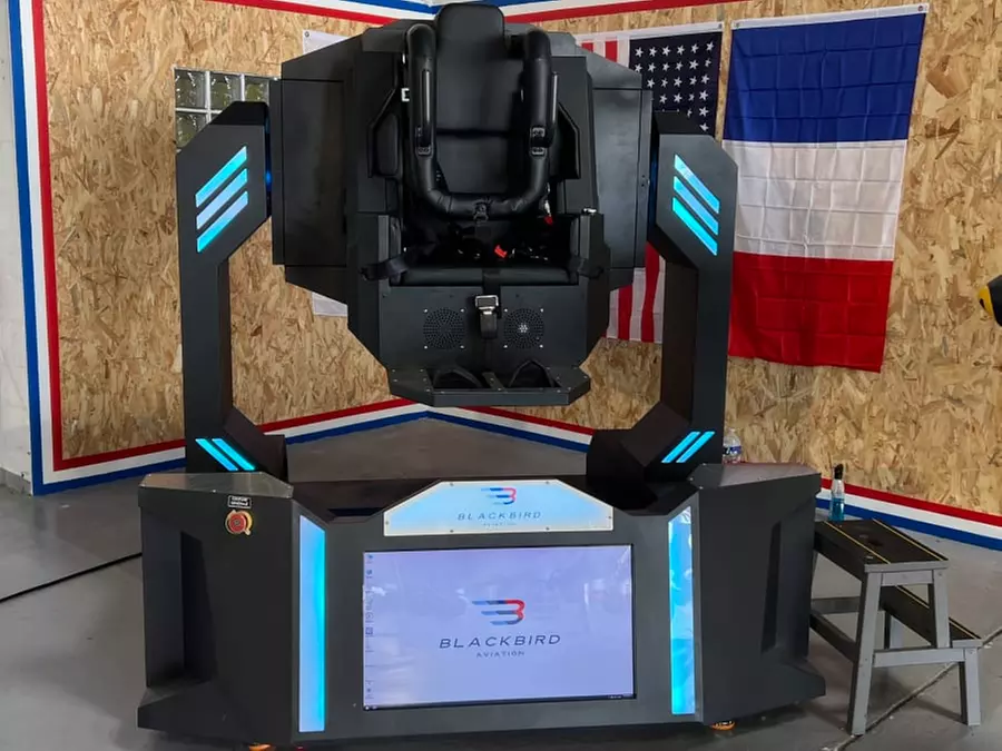 Jusqu'à 73% de remise sur Simulateur de vol chez Black Bird Aviation