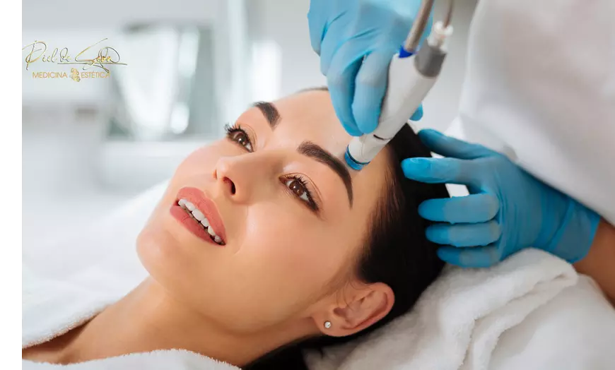 Image 1: Hasta 71% de dto. en Tratamiento facial en Piel de Seda