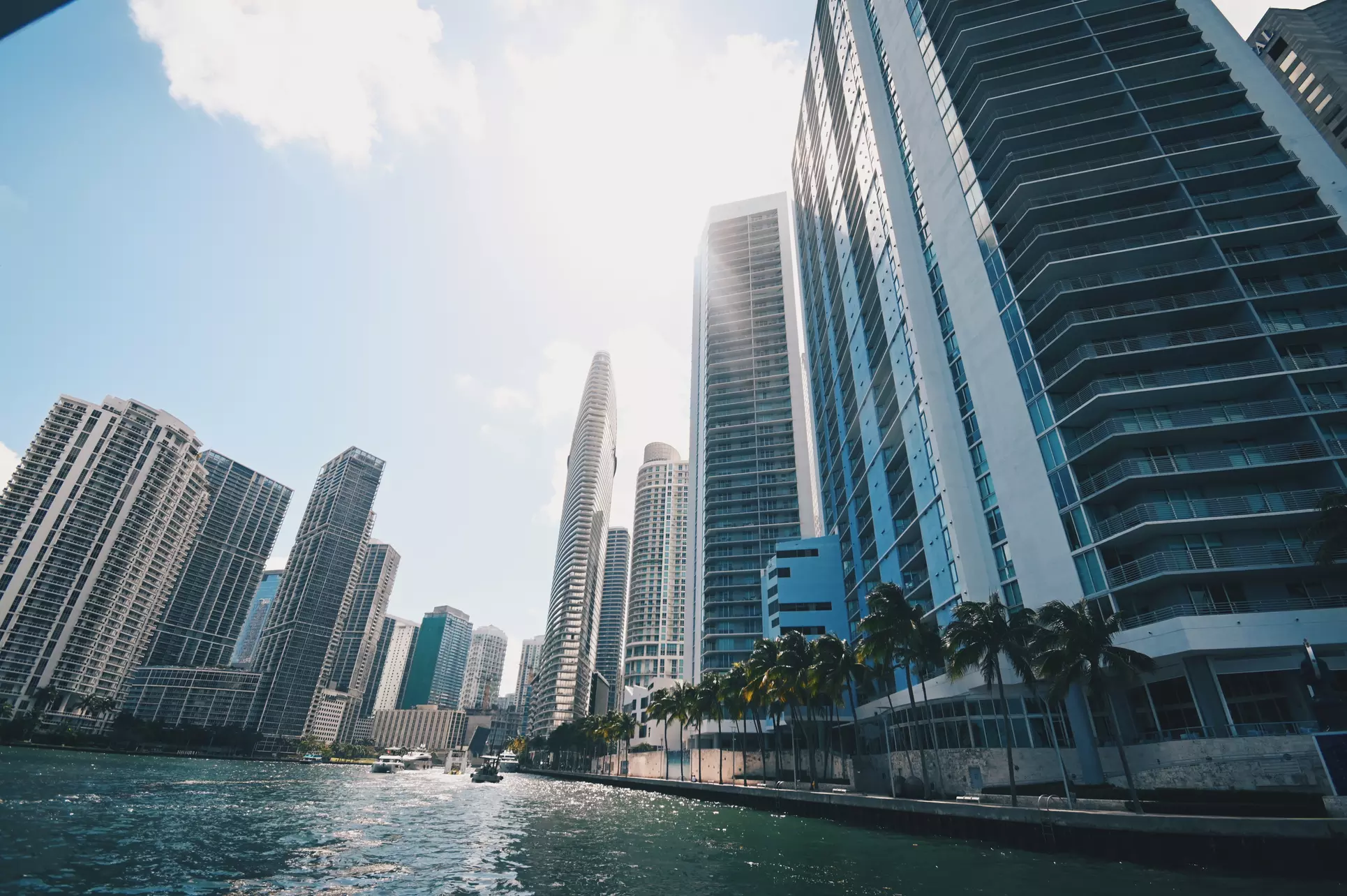90 Minute Homes of the Rich & Famous Boat Tour @ Miami Skyline Cruises