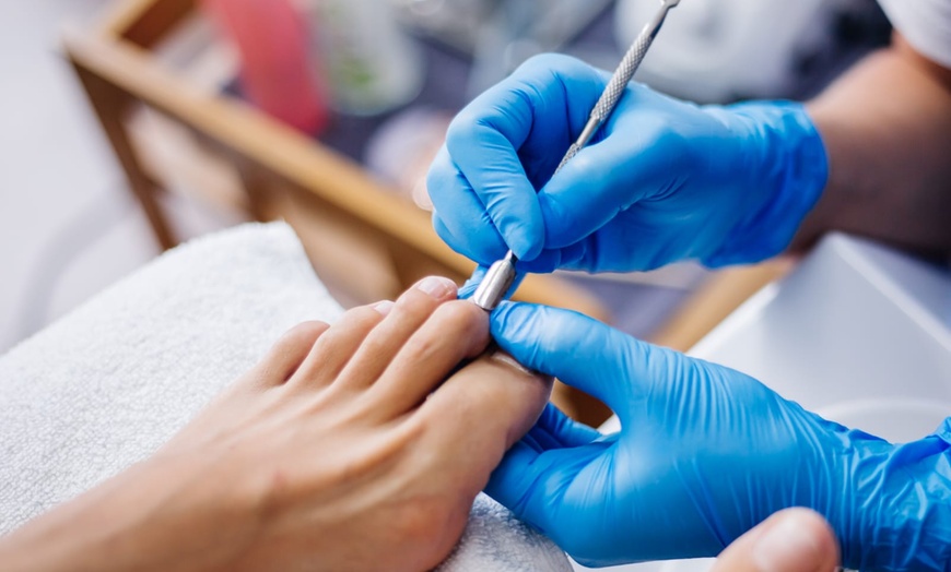 Image 4: Bis zu 55% Rabatt auf den Pediküre bei MRA-PODIATRY
