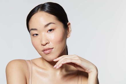 45-Minute Deluxe Hydrating Firming Facial with Turmeric and Vitamin C Mask - Kensington Glow