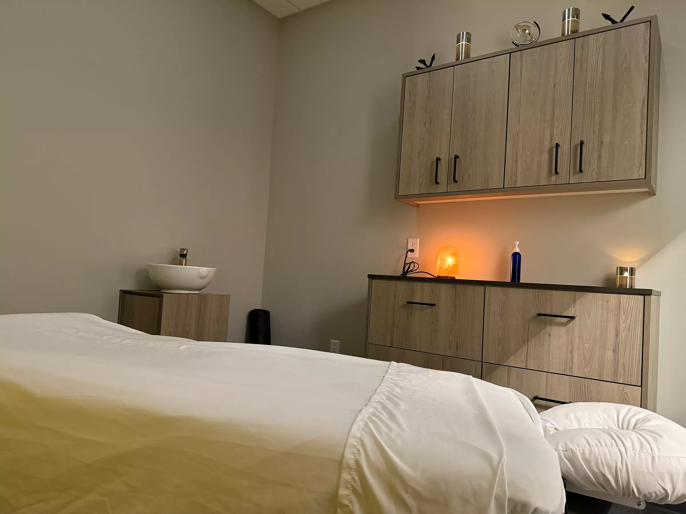 Unwind with One 90 Minute Full-Body Swedish Massage