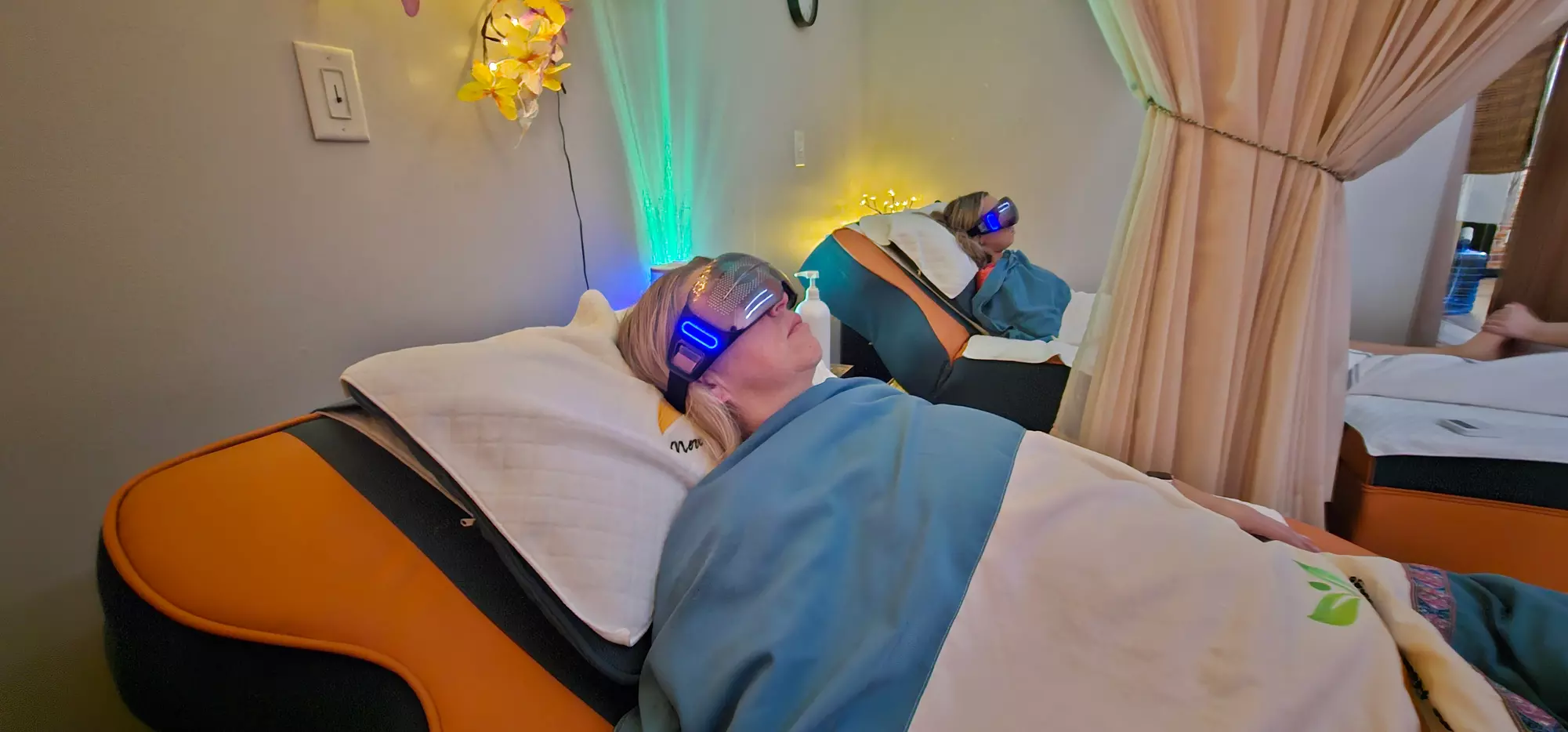 Relax and Refresh with a 60-Minute Foot Detox Reflexology