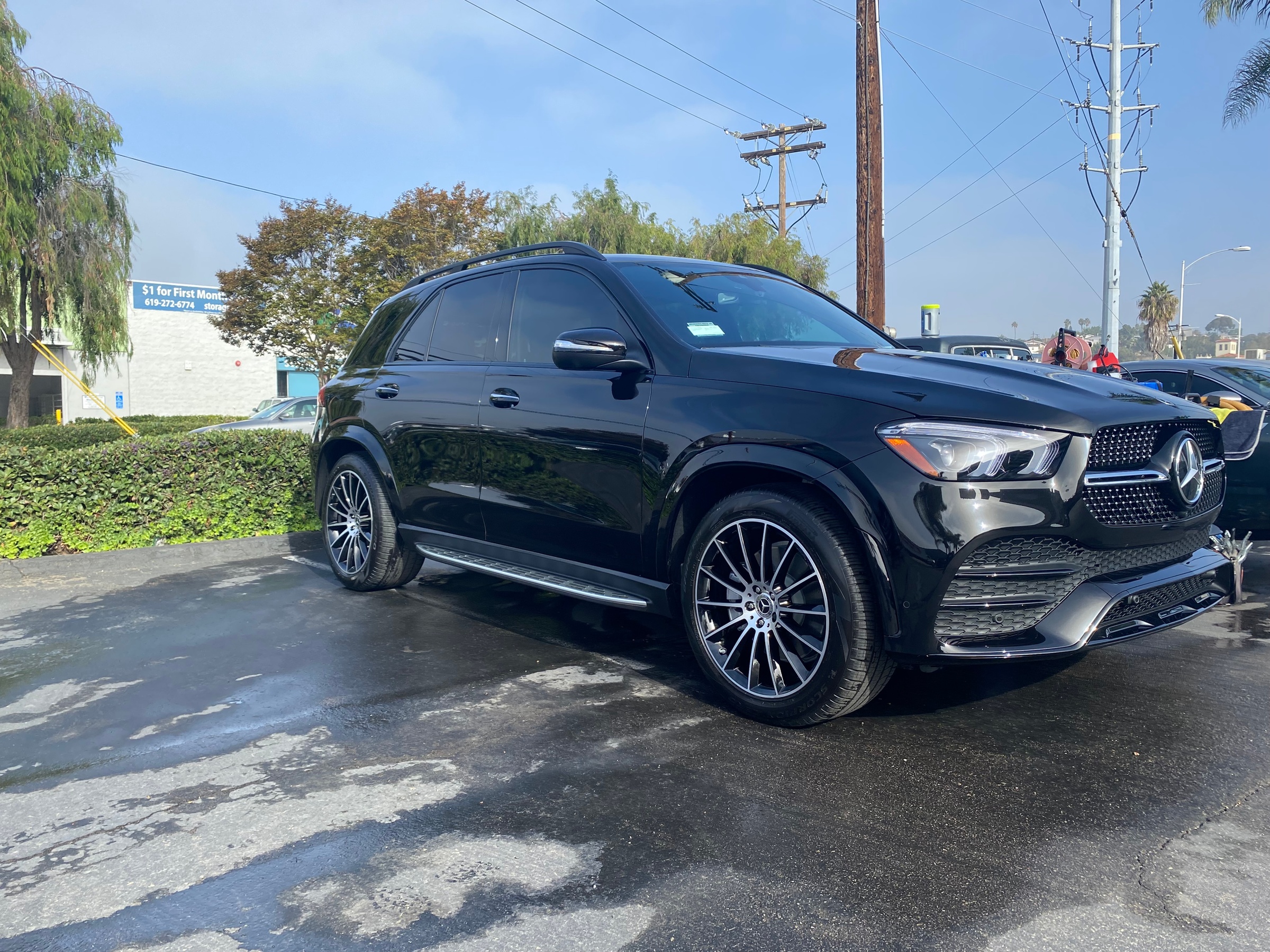 Middlebrooks Auto Detailing's mobile service for cars, SUVs & trucks with up to 10% off