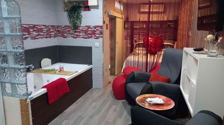 Loft rojo Ubrique 5 horas de relax. - Sebastian Casillas Lara