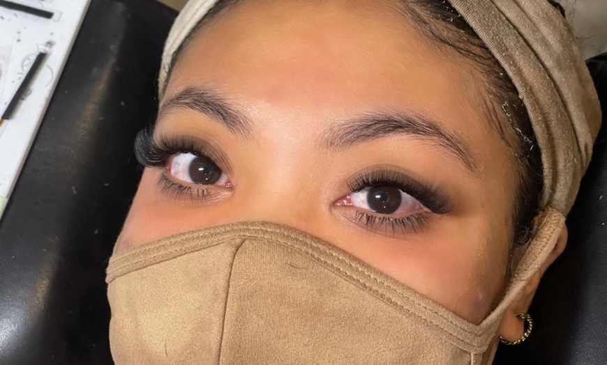 Image 4: Up to 30% Off on Eyebrow Extensions