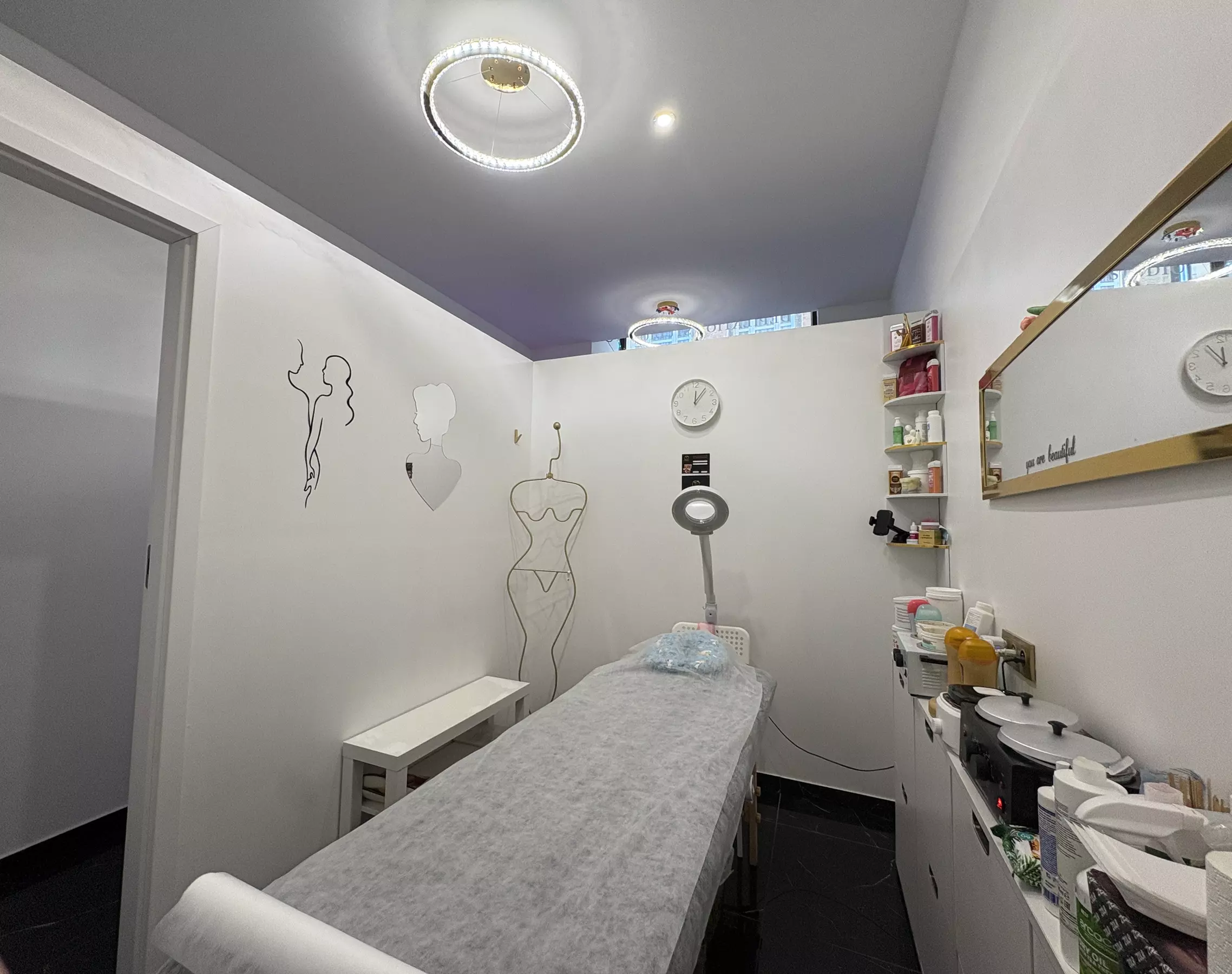 Depilacja męska woskiem w firmie Depilatornia cukier&wosk