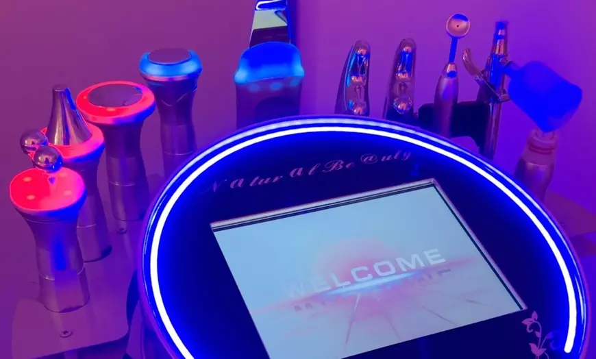 Image 3: Luxury Facial Experience: Hydro Perfusion, Glow Bulb, or Lift Serum
