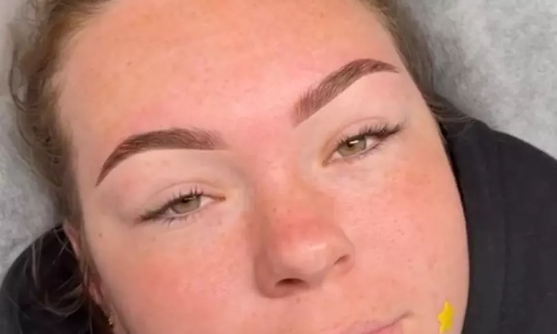 Transform Your Look with Brow Sculpt with Hybrid Dye OR Sculpt & Tint