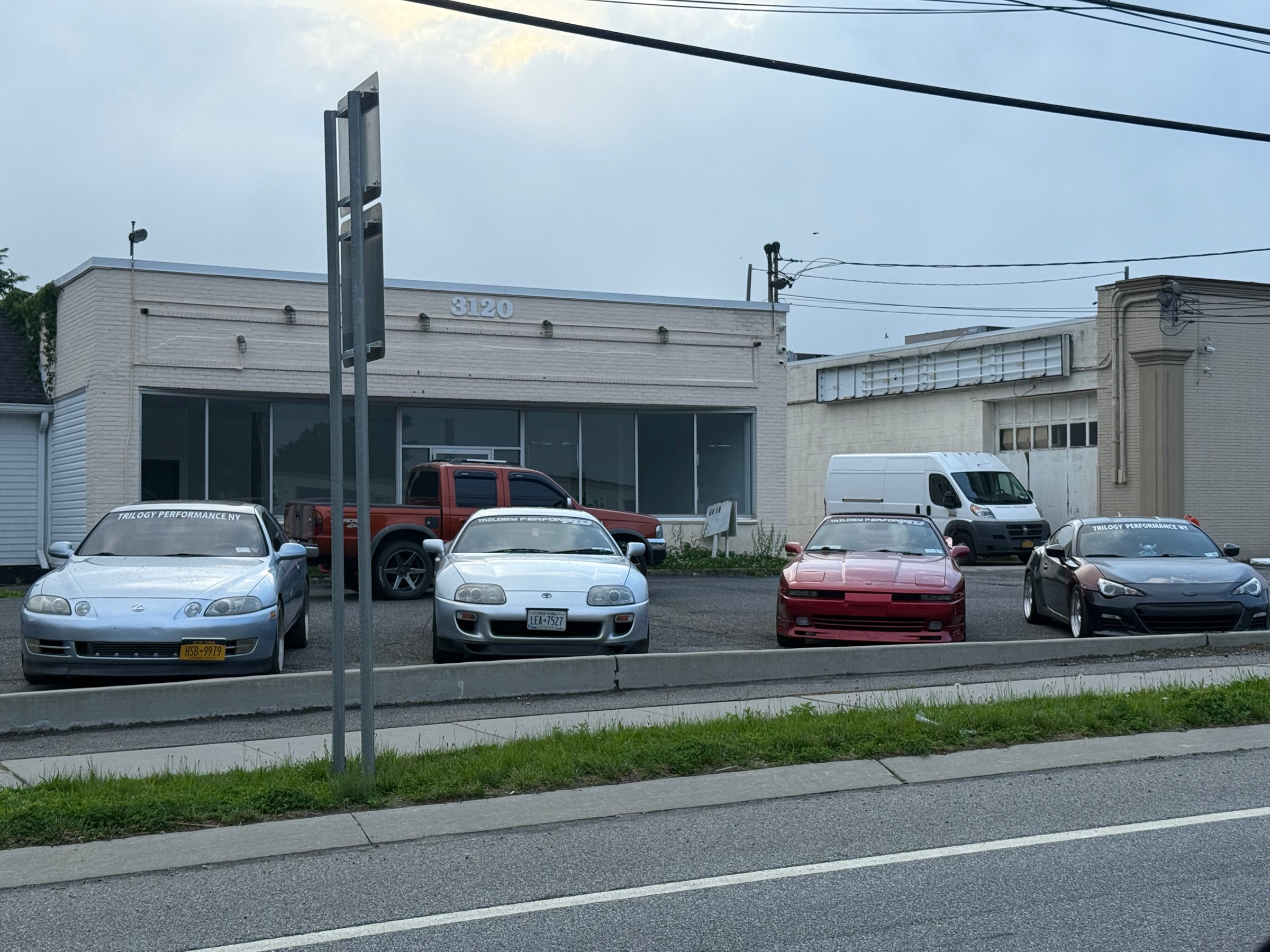 Efficient Oil Change with Regular or Synthetic Options