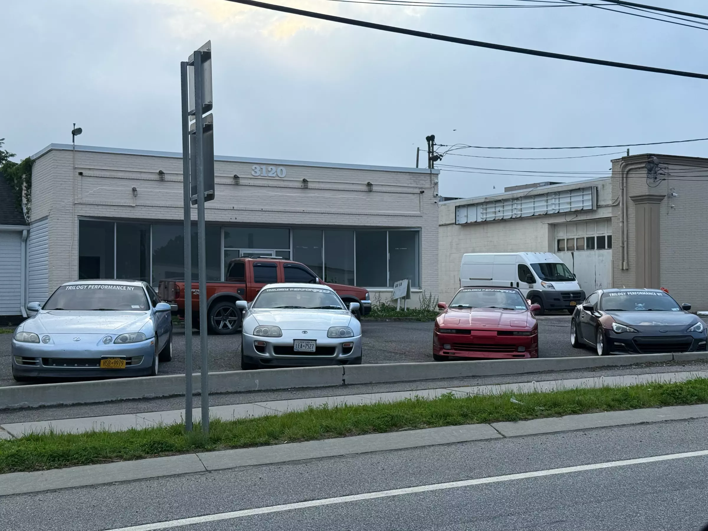 Efficient Oil Change with Regular or Synthetic Options