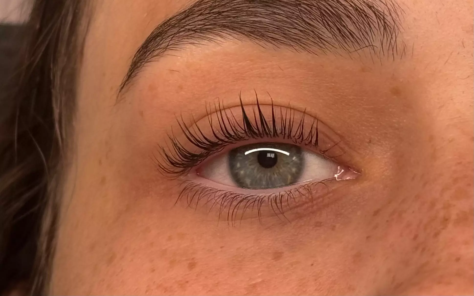Transform Your Look w/ Eyelash Lift Treatment w/ Optional Lash Tinting