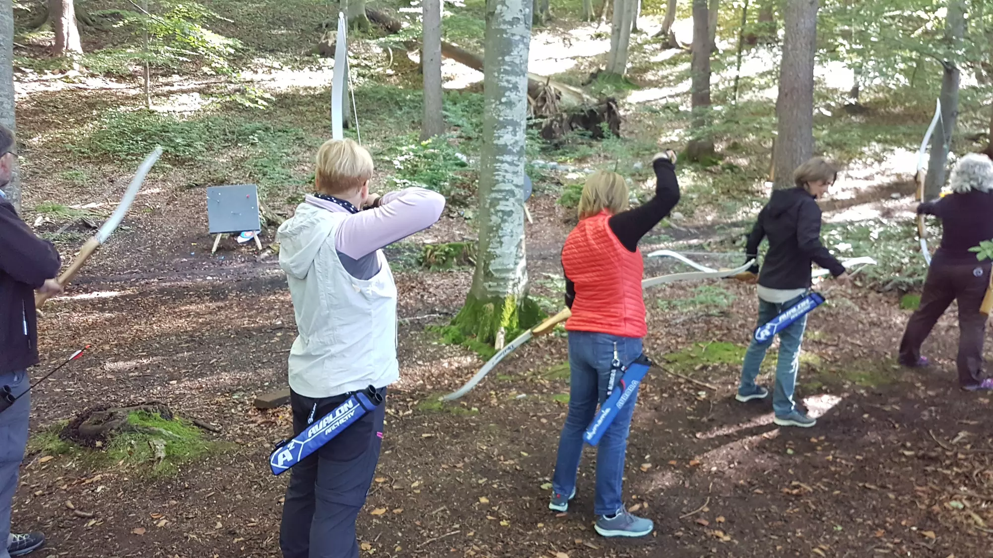 2 Std. Bogenschießen-Schnupperkurs mit Pfeil & Bogen für 2-4 Personen