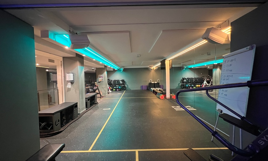 Image 4: Ponte en forma: un mes de clases de entrenamiento grupal 