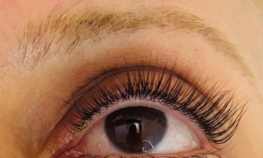 Image 5: Rehaussement de cils avec teinture et extension de cils