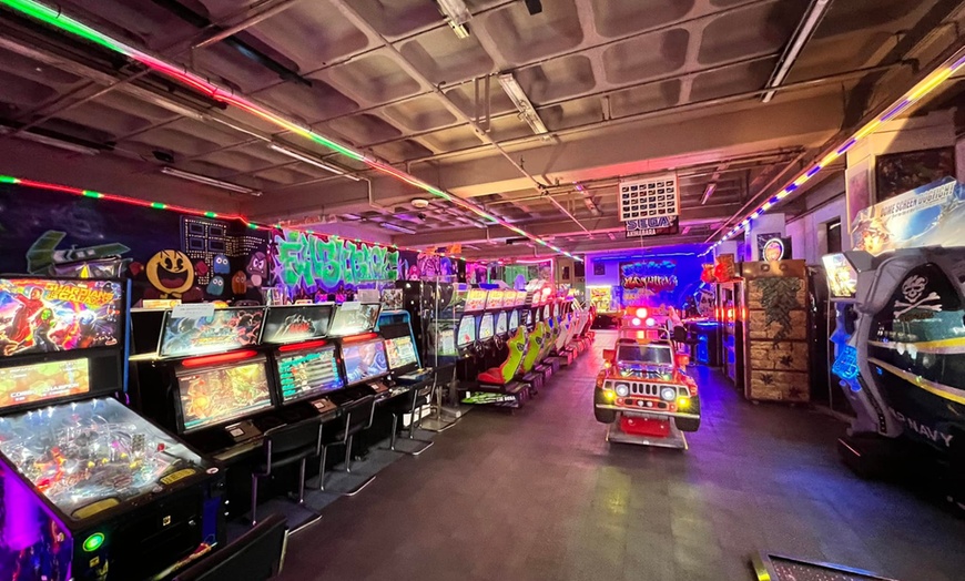 Image 2: Up to 7% Off on Arcade at Flashback Arcade Bradford