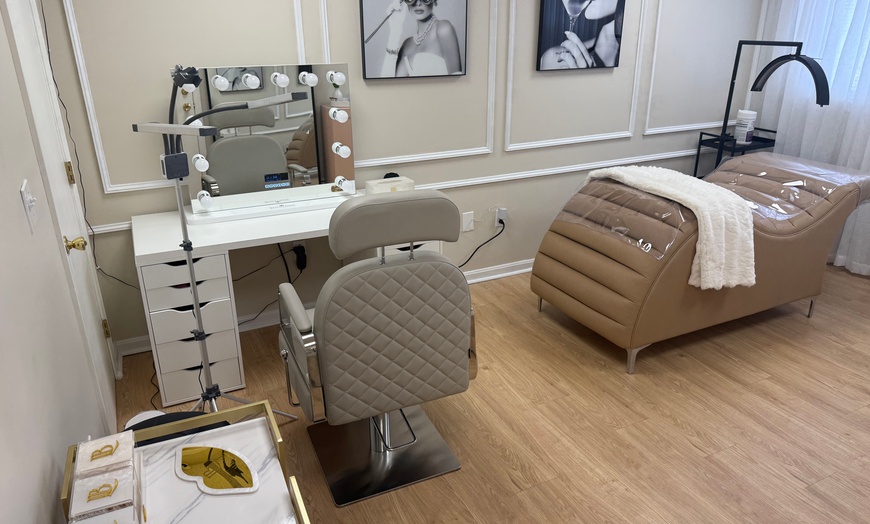 Image 2: Up to 30% Off on Eyelash Extensions at Lumiere Beauty Esthetics
