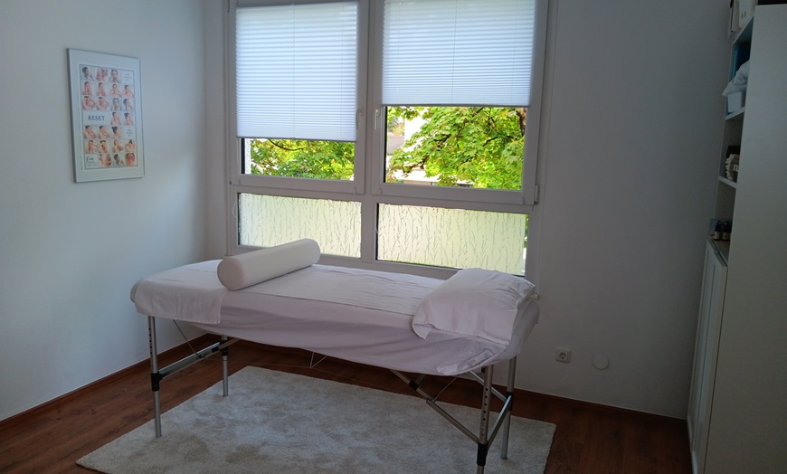 Image 2: 1 oder 2 energetische Kopf- und Rückenmassagen á 90 Min.