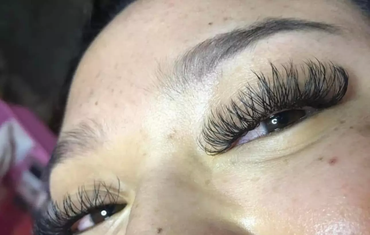 Custom Lash Extensions & Brow Shaping / Waxing for a Flawless Look