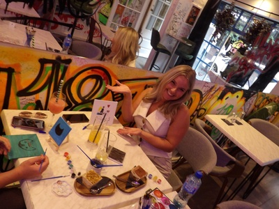 60-Min Bottomless Sip & Paint Rum Punch Brunch with Pizza For 2 persons - 118 Brick Lane Pizza