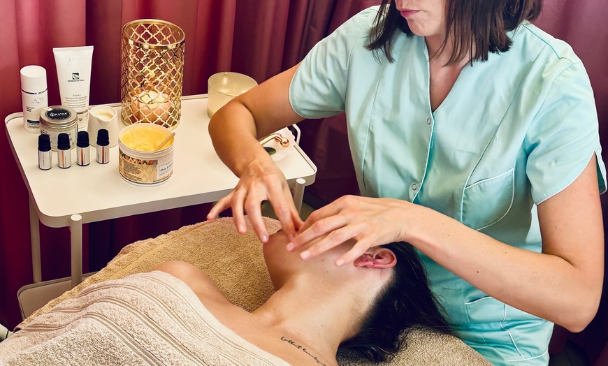 Image 1: Liftingujący masaż twarzy Kobido: 1-3 sesje dla młodszego wyglądu