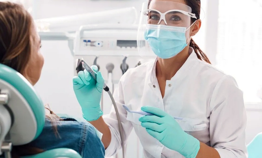 Image 6: In-Office Crown Whitening Treatment with Consultation and Optional Whitening Kit at Green Dental (Up to 52% Off)