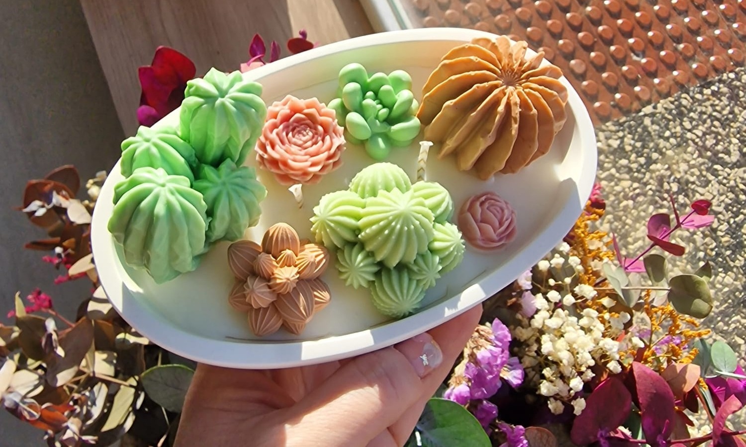 Taller de vela decorativa en forma de flor con cactus y vaso para 1