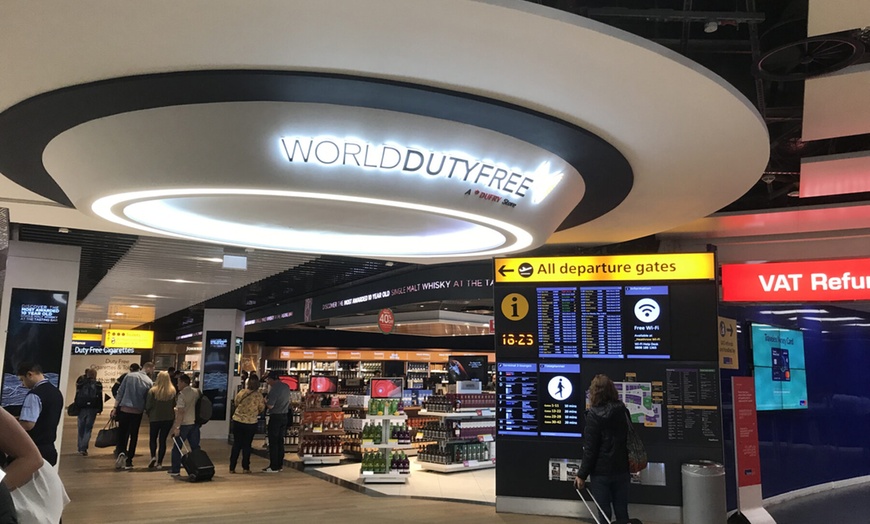 Image 3:  Guaranteed 25% off Meet & Greet Parking at London Heathrow