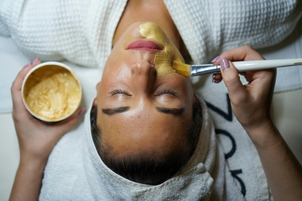 40 MINS  Dermabrasion with PHOTO LED Serum  Brightening TREATMENT - skin & brows clinic