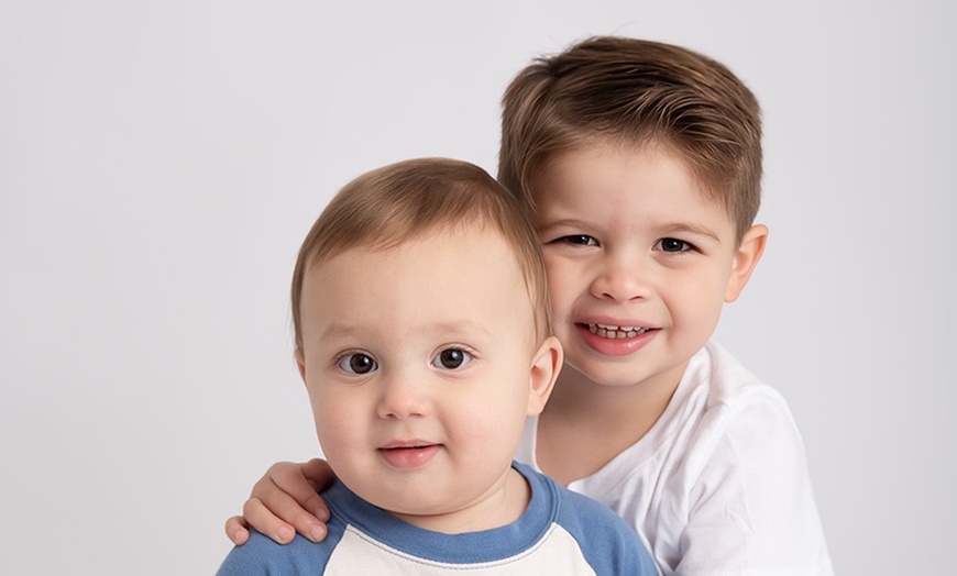 Image 3: Capture Timeless Memories in a 20-Minute Studio Session