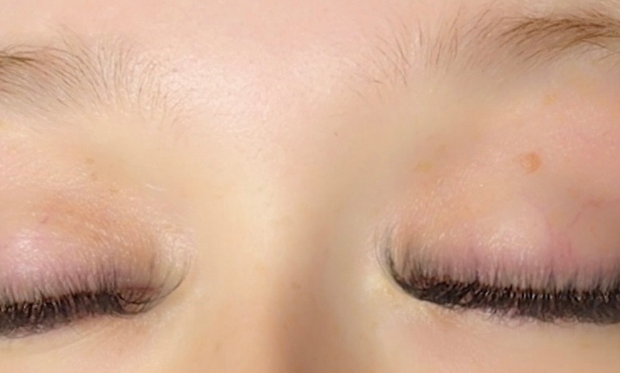 Image 6: Up to 0% Off on Eyelash Extensions at Lexii Lashed Me